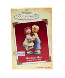 Hallmark Ornament: 2004 Holiday Hug | QXI5284