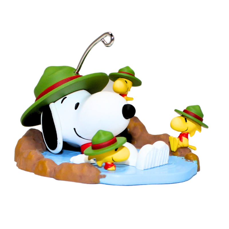 Hallmark Ornament: 2021 Taking A Dip | QXI7305 | Peanuts