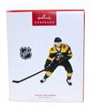Hallmark Ornament: 2022 David Pastrnak | QXI7413 | NHL