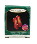 Hallmark Ornament: 1998 Dorothy's Ruby Slippers | QXM4599