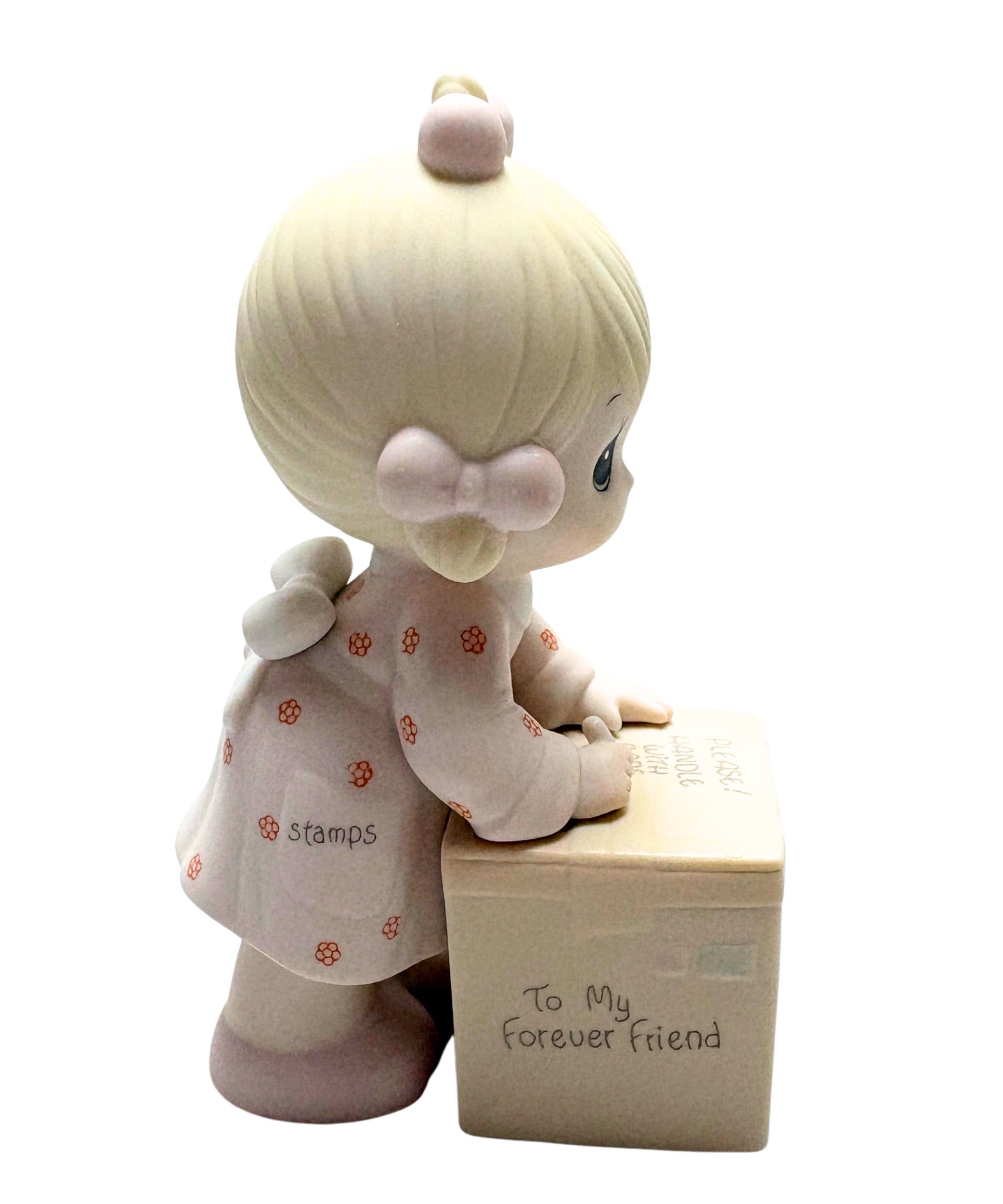 Precious Moments Figurine E-0107, Sharing is Universal, Symbol of Membership