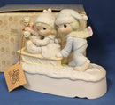 Precious Moments: E-0519 Sharing our Season Together | Musical - Plays Winter Wonderland