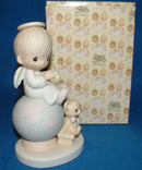 Precious Moments: e2804 1979 Peace On Earth - Boy