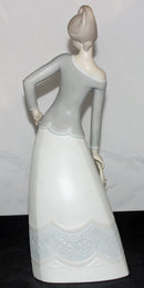 Lladró Figurine: 16884 Serena - As Is Piece