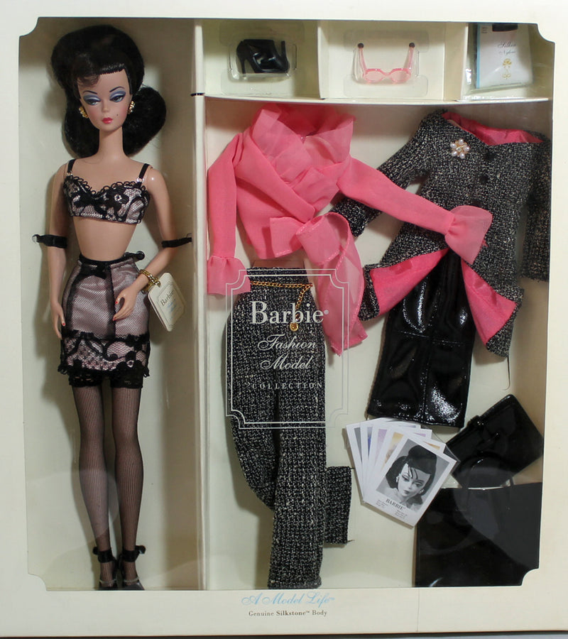2002 A Model Life Barbie Giftset (B0147) Silkstone