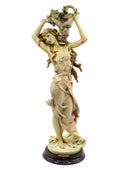 Giuseppe Armani Figurine: 0882c Lilac & Roses