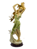 Giuseppe Armani Figurine: 0884c Aurora - Girl with Doves