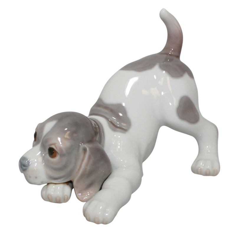 Lladró Figurine: 1070 Beagle Puppy