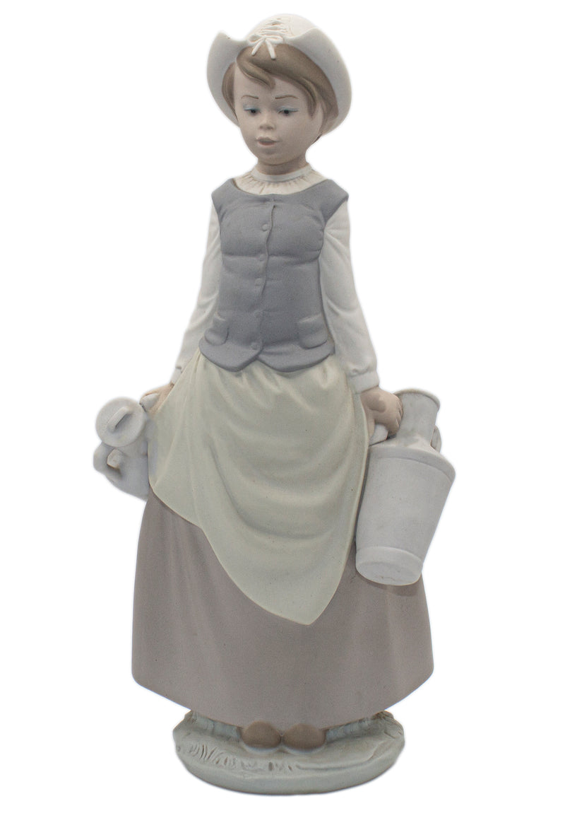 Lladró Figurine: 14939 Milk Maid