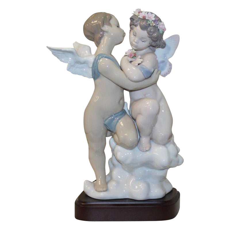 Lladró Figurine: 1824 Heaven and Earth