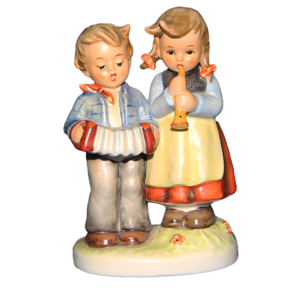 Hummel Figurine: Birthday Serenade - 218/2/0