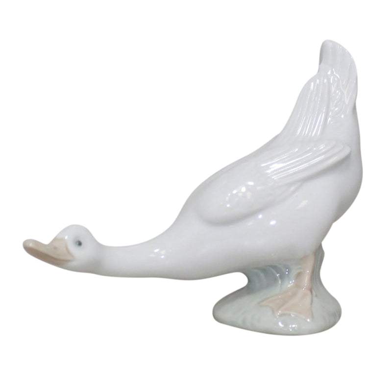 Lladró Figurine: Nao 244 Suspicious Duck