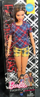 2016 Plaid on Plaid Fashionistas Barbie (FBR37-DVX74) - Tall