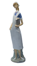 Lladró Figurine: 4603.3 Nurse "Reduced"