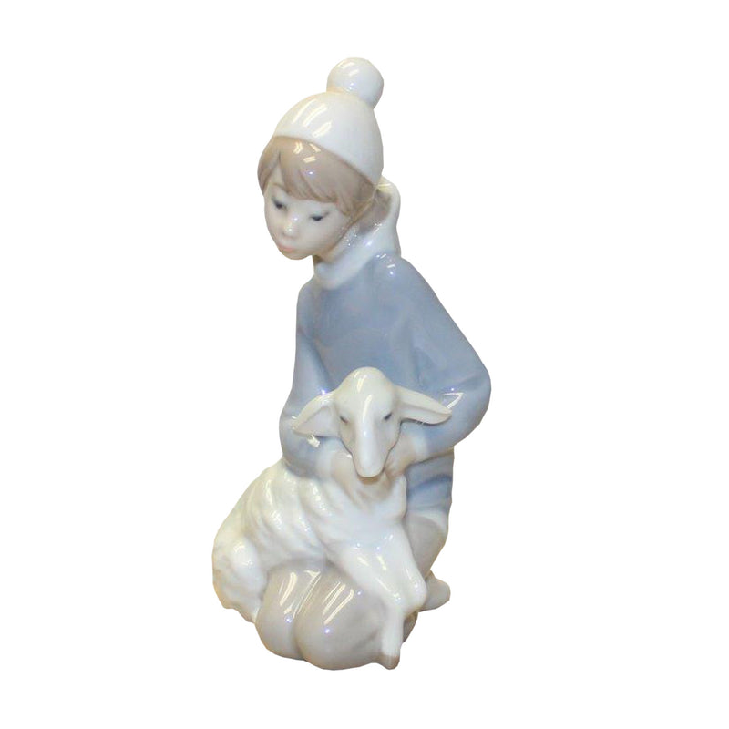 Lladró Figurine: 4676 Sheherd with Lamb