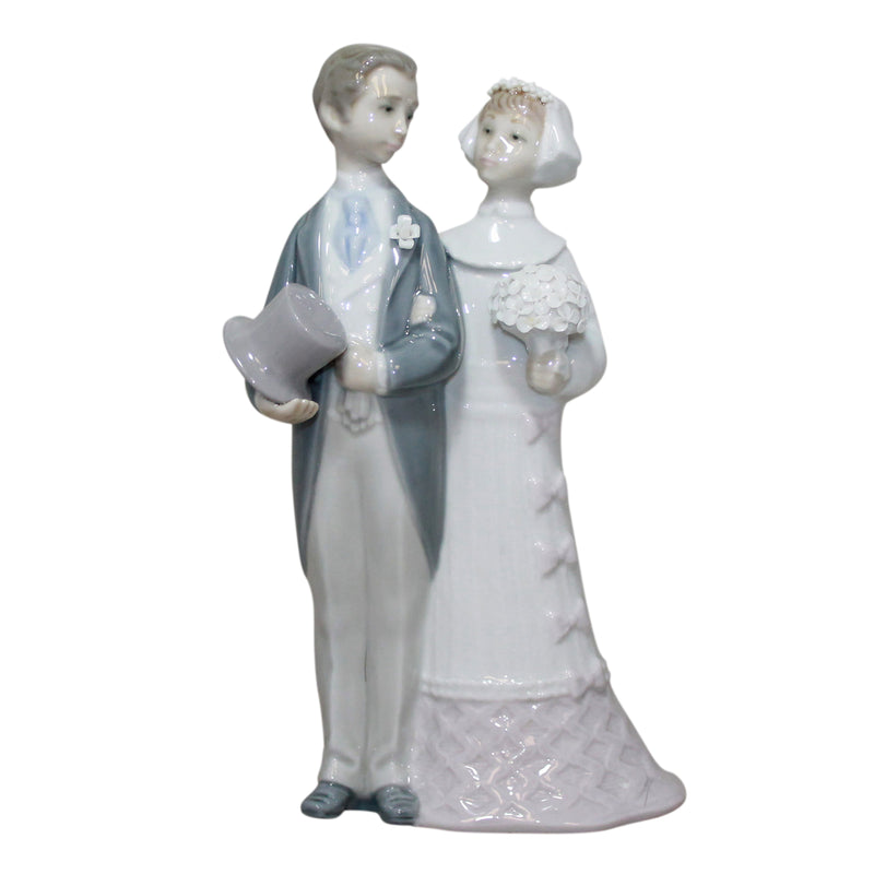 Lladró Figurine: 4808 Wedding