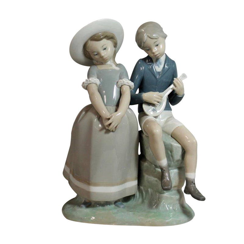 Lladró Figurine: 4878 Adolescence