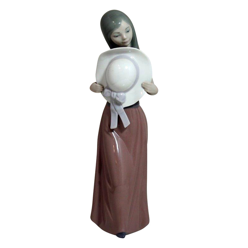 Lladró Figurine: 5007 Bashful