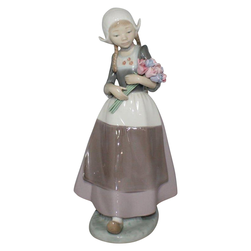 Lladró Figurine: 5065 Dutch Girl Ingrid