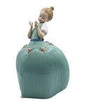 Lladró: 5118 Girl in Green Dress