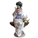 Lladró Figurine: 5327 Nippon Lady
