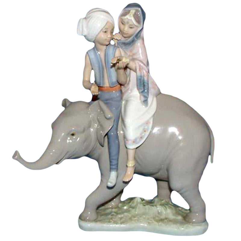 Lladró Figurine: 5352 Hindu Children