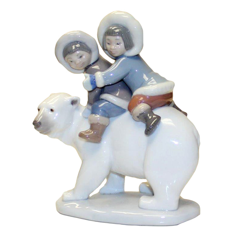 Lladró Figurine: 5353 Eskimo Riders