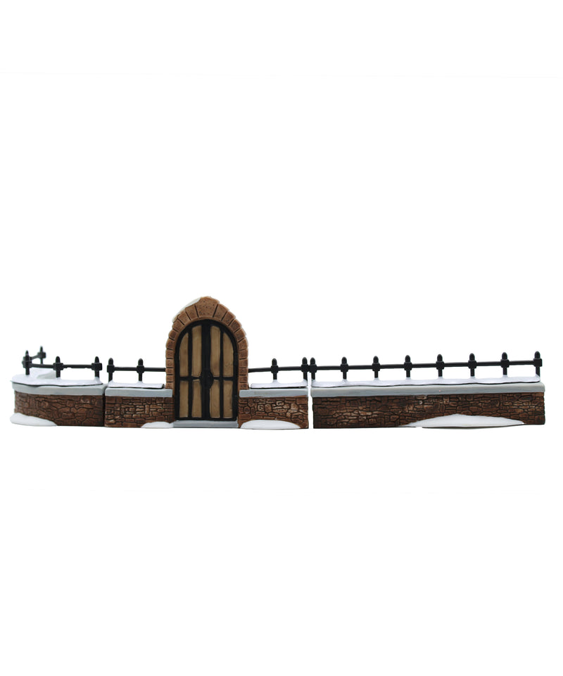 Department 56: 55638 Churchyard Fence & Gate - Set of 3
