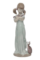 Lladró Figurine: 5743 Don't Forget Me