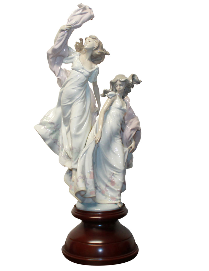 Lladró Figurine: 5819 Allegory of Liberty
