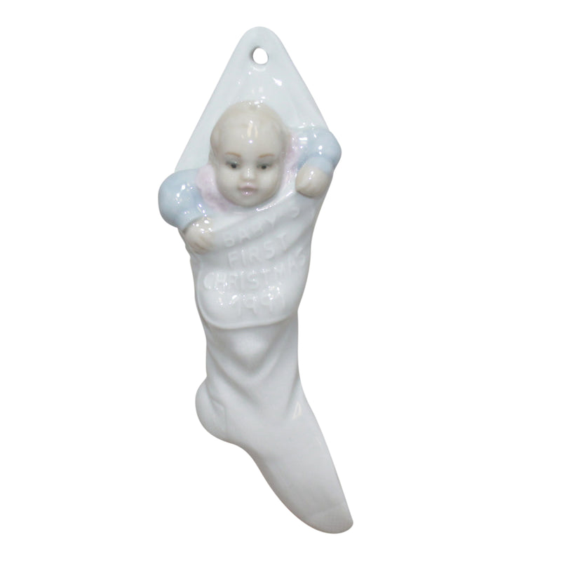 Lladró Figurine: 5839 Baby's First Christmas