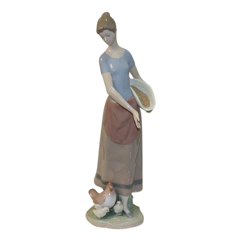 Lladró Figurine: 6370 Country Chores