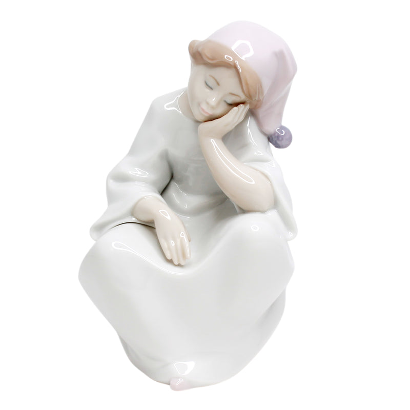 Lladró Figurine: 6481 Just Resting