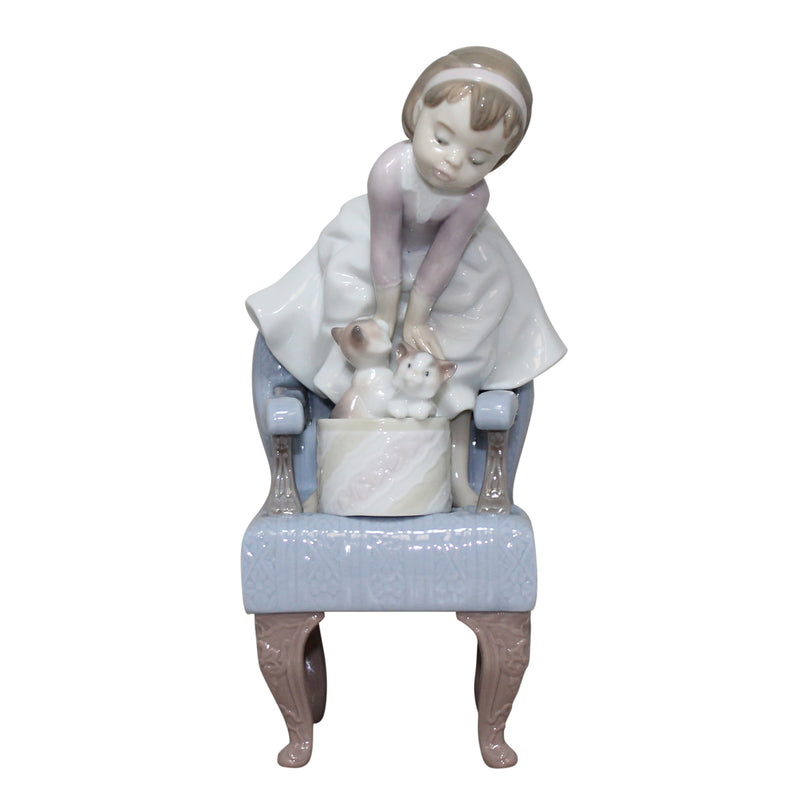 Lladró Figurine: 6512 Purr-Fect Companions