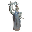Lladró Figurine: 6570 New Horizons