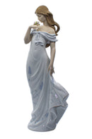 Lladró Figurine: 6918 A Flower's Whisper