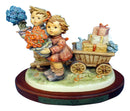 Hummel Figurine: 751, Love's Bounty