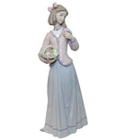 Lladró Figurine: 7644 Innocence in Bloom