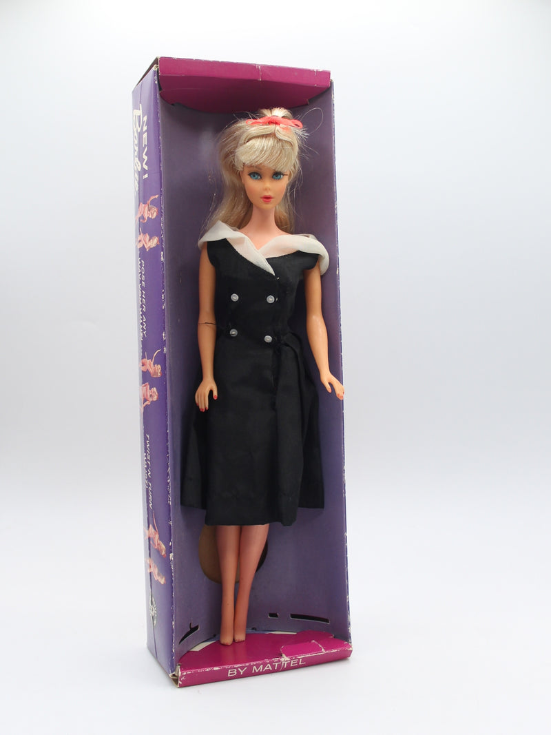 Vintage 1966 Barbie 1160 | Blonde |Bendable Legs | Twist 'n Turn