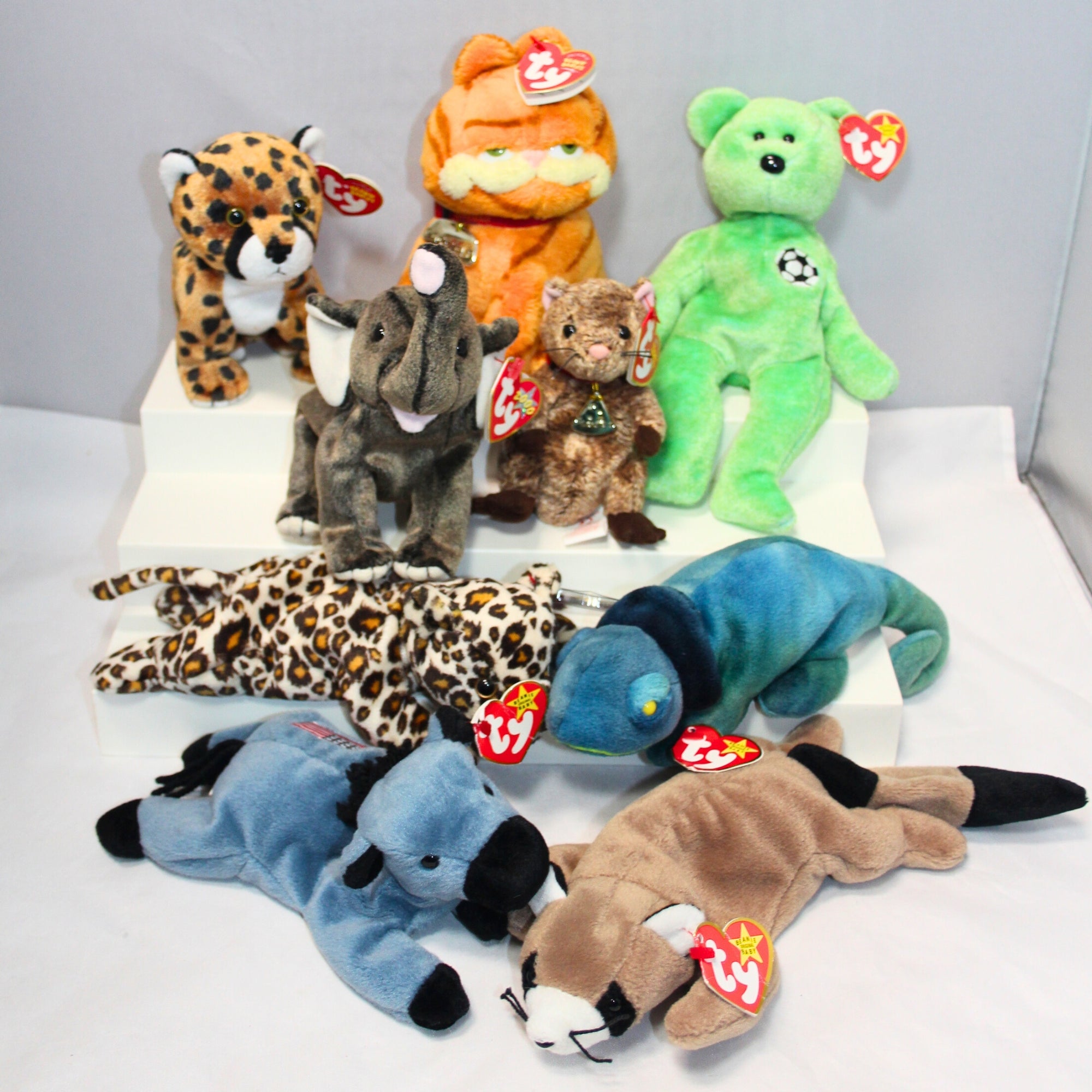 Lot of 9 Beanie Babies | Non-Mint Tags | Garfield, Soccer, Lefty &  More