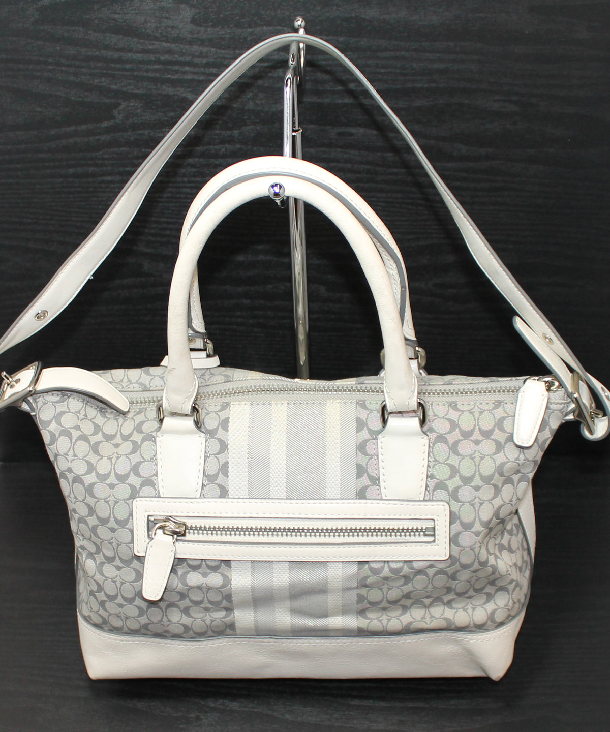 Coach Purse: 21154 Silver Molly Legacy Satchel