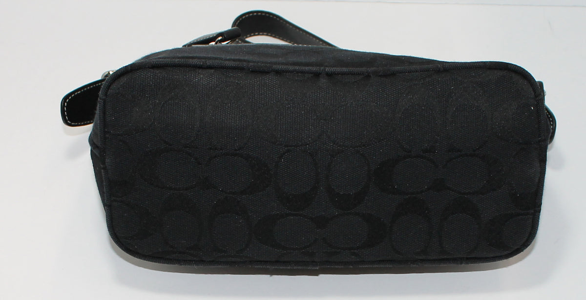 バッグ coach Signature Accessory Pouch 6044 Coach Purse: 6044 Black Signature Hobo Bag