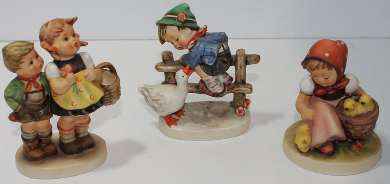 Hummel Figurine Lot To Market, Barnyard Hero, Chick Girl  (AP 1595 )