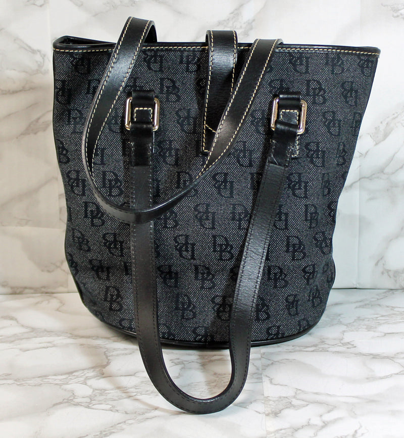 Dooney & Bourke Purse: Black Signature Bucket Bag