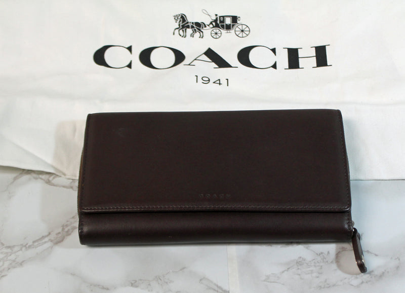 Coach Purse: Brown Leather Combo Wallet with Zip Back Bag