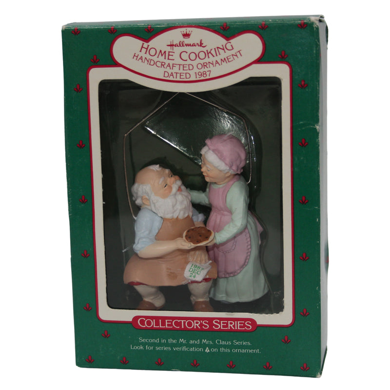 Hallmark Ornament: 1987 Home Cooking | QX4837 | 2nd in Series