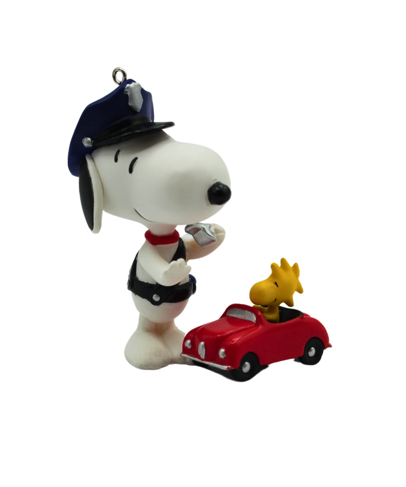 Hallmark Ornament: 2014 Officer Snoopy | QX9173