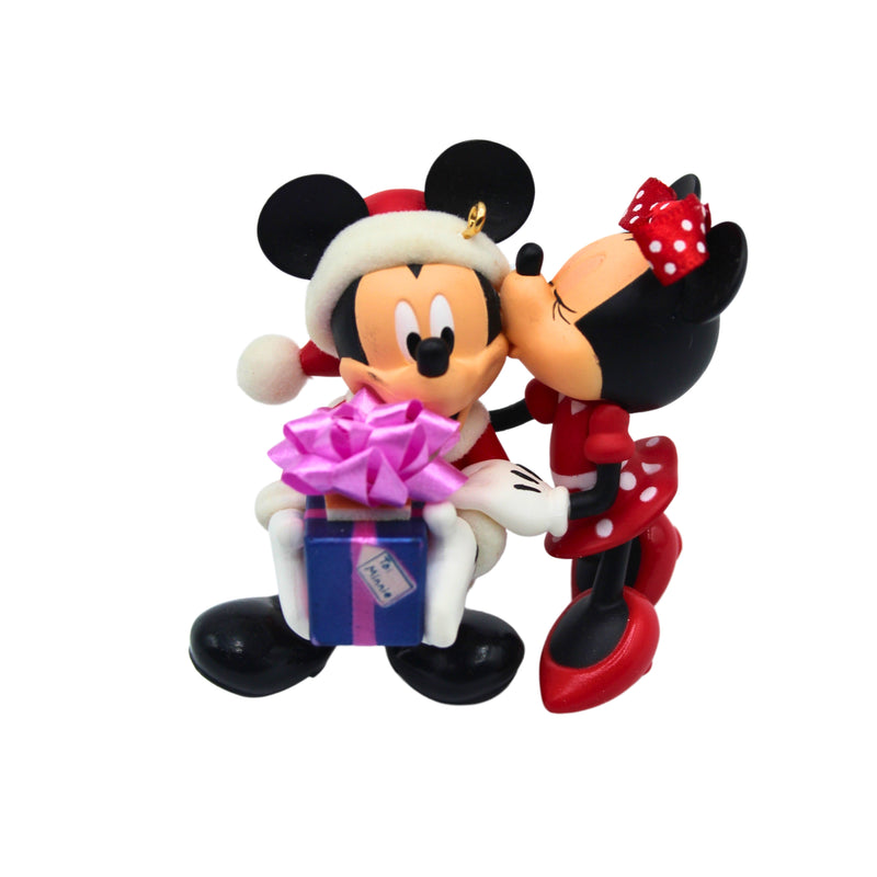 Hallmark Ornament: 2014 Minnie's Perfect Present | QXD6013 | Disney