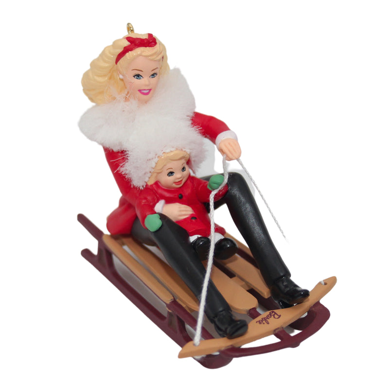 Hallmark Ornament: 2000 Winter Fun With Barbie and Kelly | QXI6561