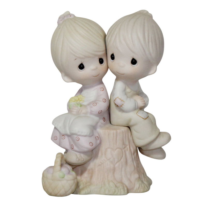 Precious Moments Figurine: E-1376 Love One Another